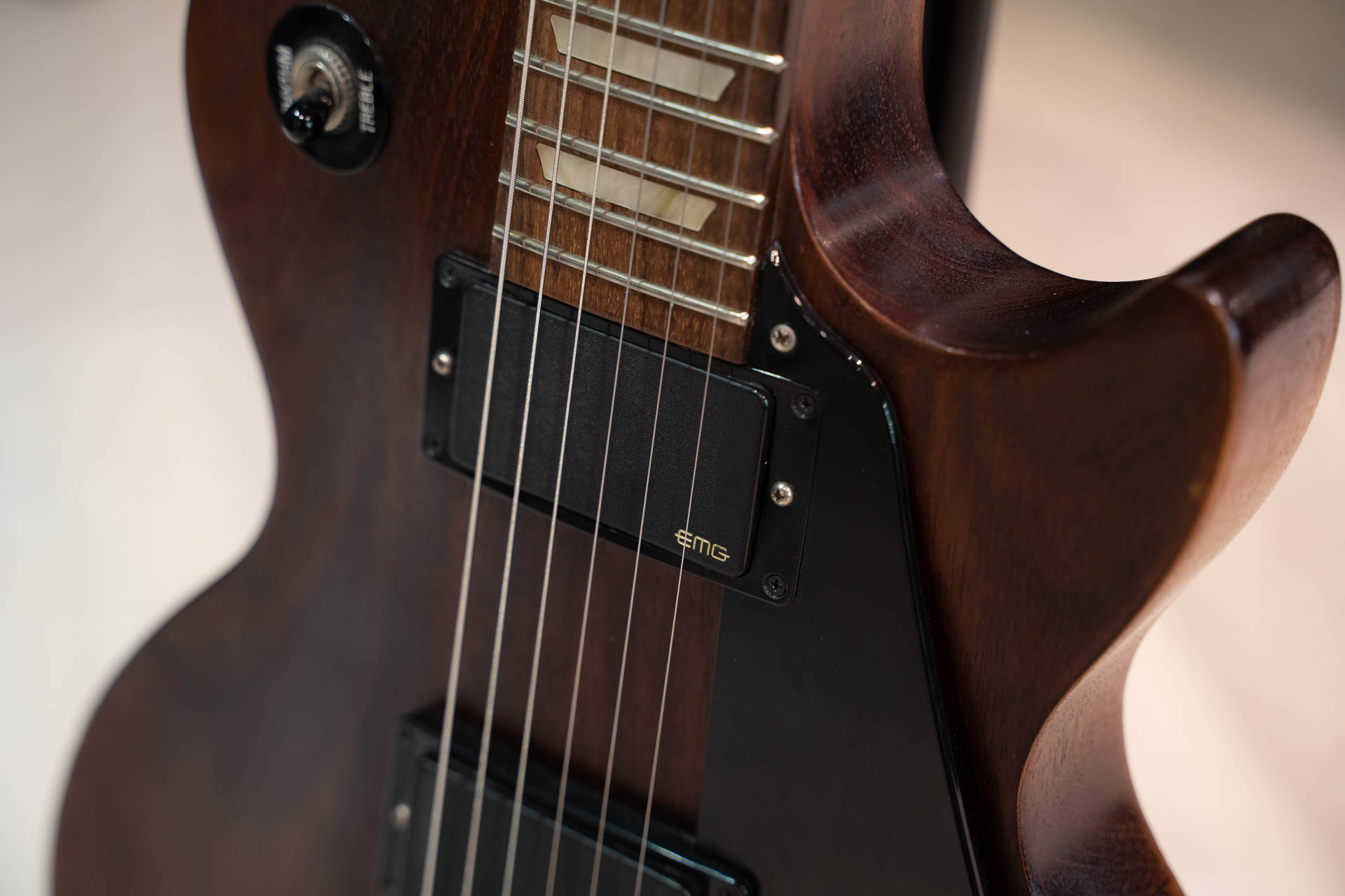 Gibson Les Paul Studio Faded 2008 USA EMG электрогитара