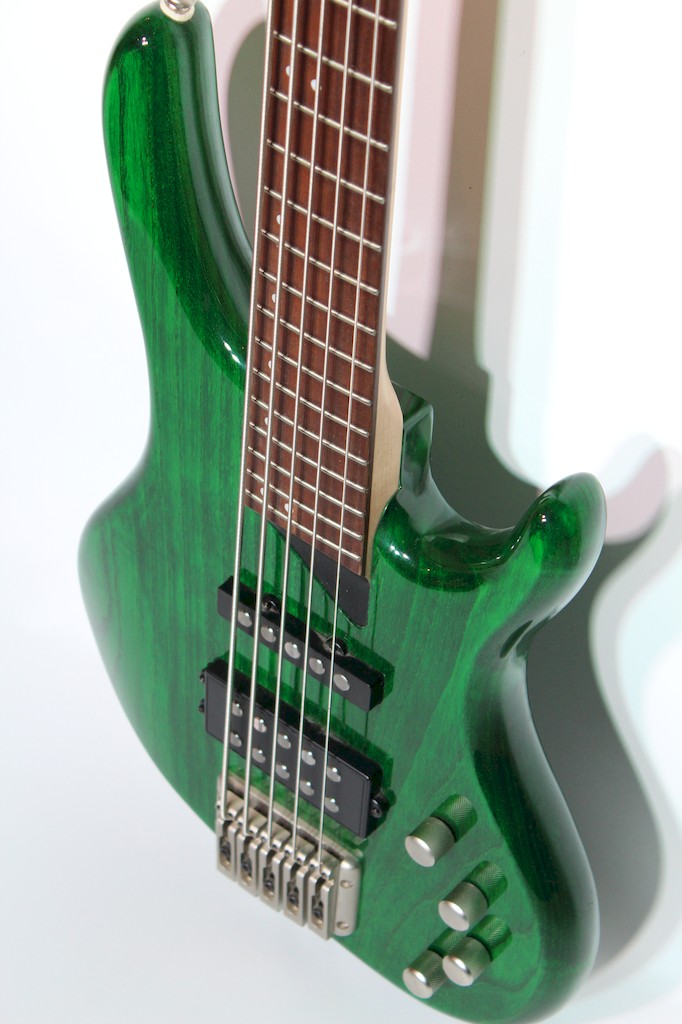 Washburn RB2502  5-стр. бас.-гит. 24л, J/H, актив