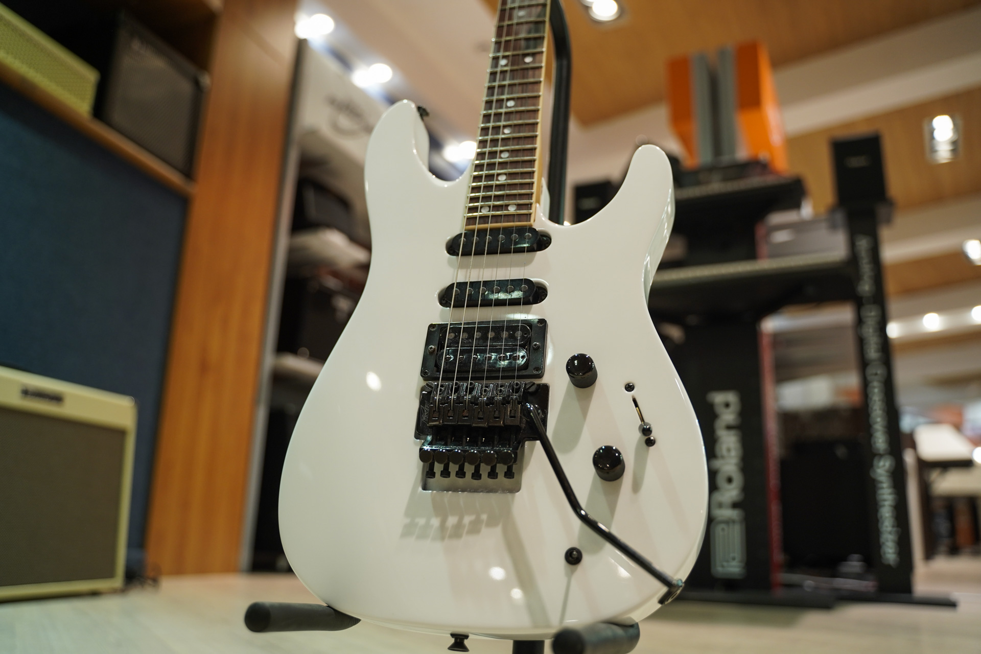 Peavey G-Ninety USA 1992 электрогитара. Чехол в комплекте