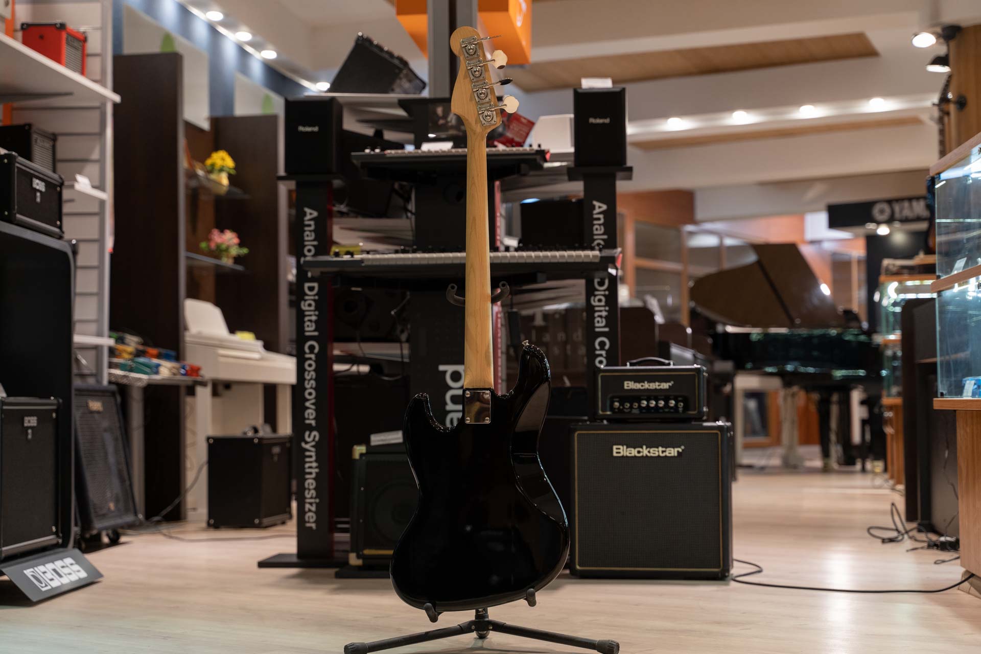 Fender Jazz Bass Japan 1990's бас-гитара с чехлом