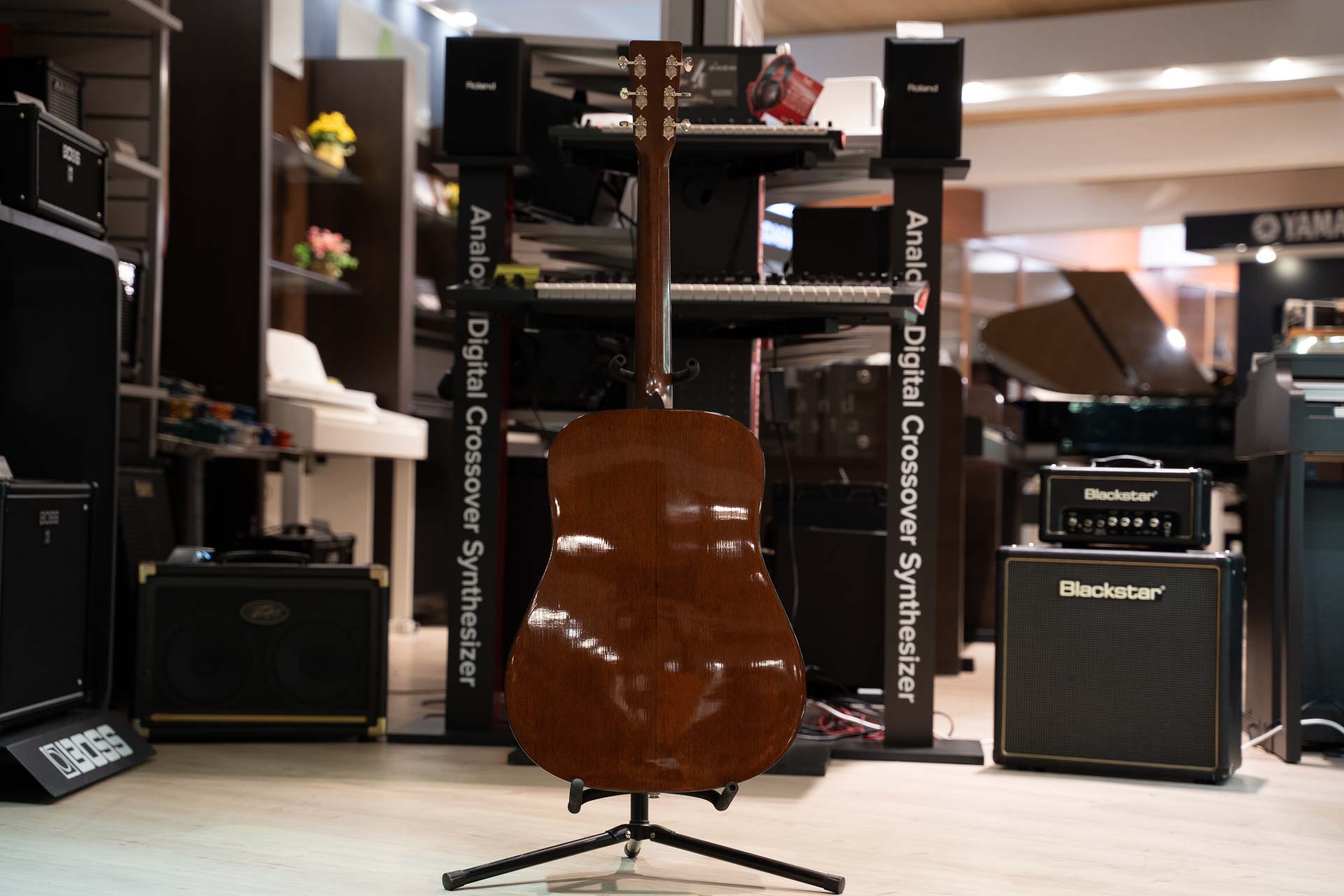 Martin D-18 Dreadnought USA 2006 акустическая гитара
