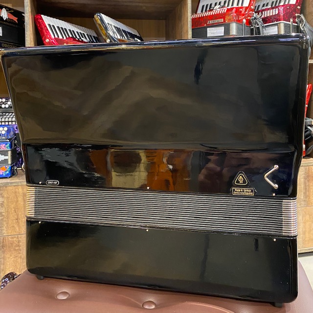 Royal Standard Montana BK 41/120 4/4 аккордеон