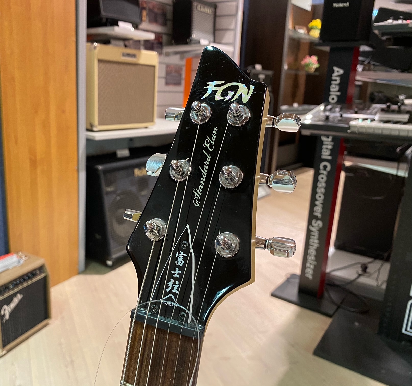 Fujigen FGN Standard Elan Japan электрогитара. Чехол в комплекте