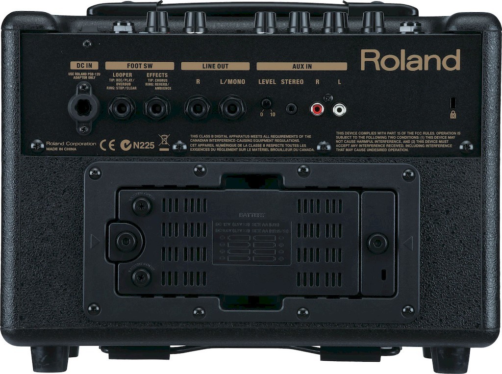 Roland AC-33 гитарный акустический комбо