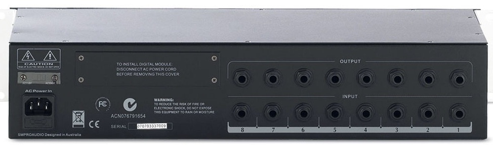 SM PRO AUDIO OC8Е - 8-канальный оптический компрессор