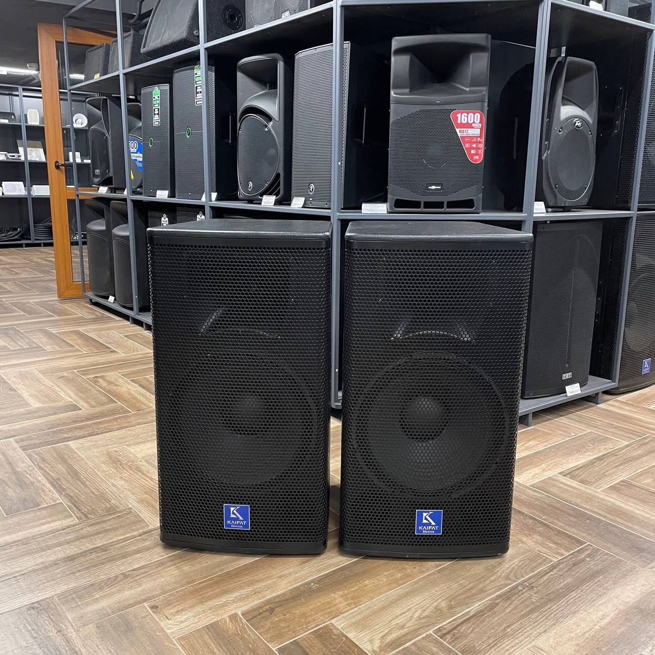 Kaifat PR15 set Звукоусилительный комплект 1000W. Состав: 2*PR15 + усилитель Biema