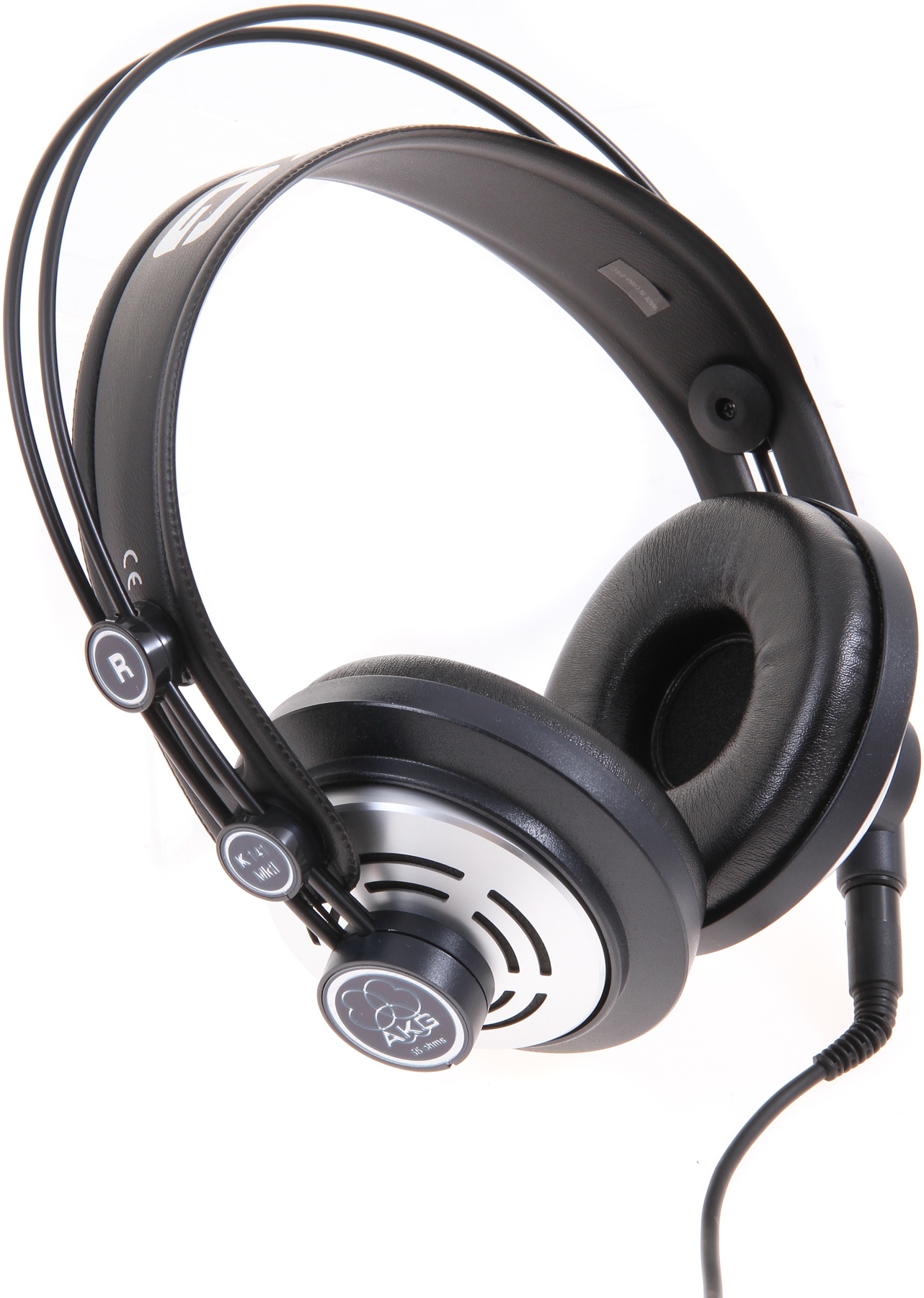 AKG K141 MKII полуоткрытые студийные наушники 55Ом, 18-24000Гц, с мембранами XXL- Varimotion
