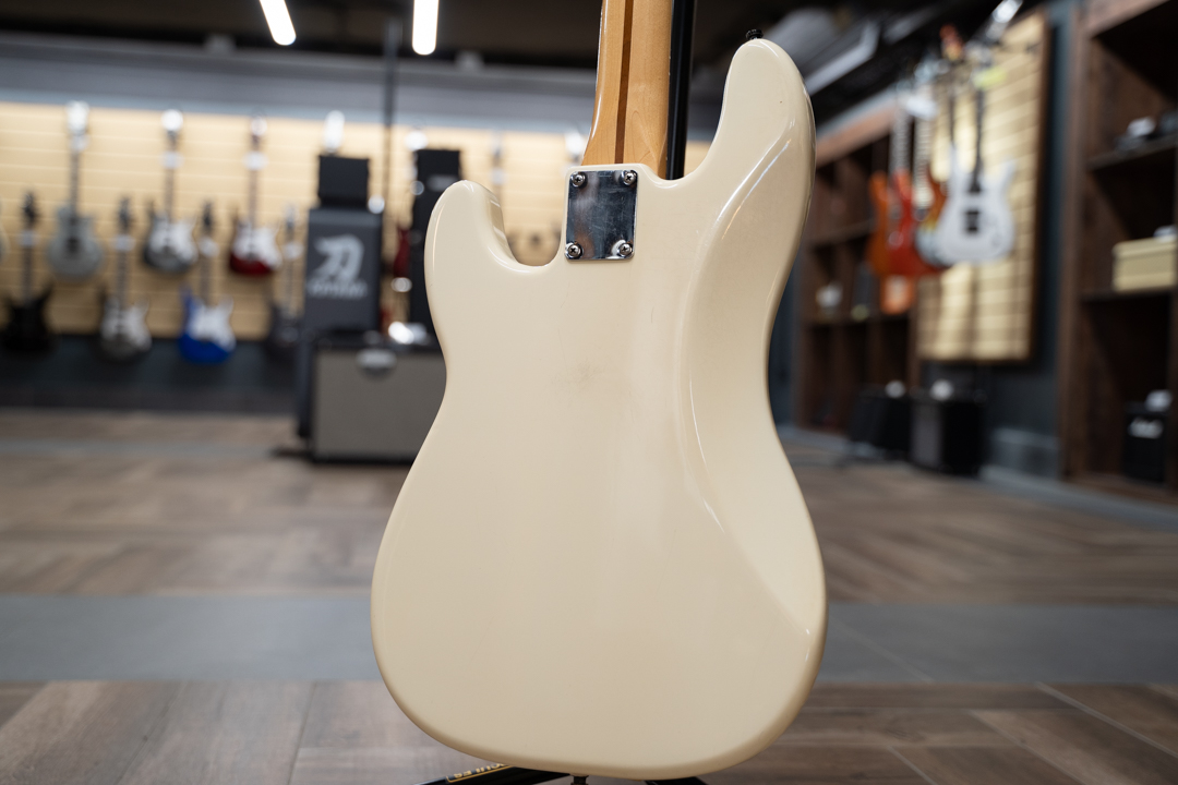 Fender Precision Mexico 2001 бас-гитара