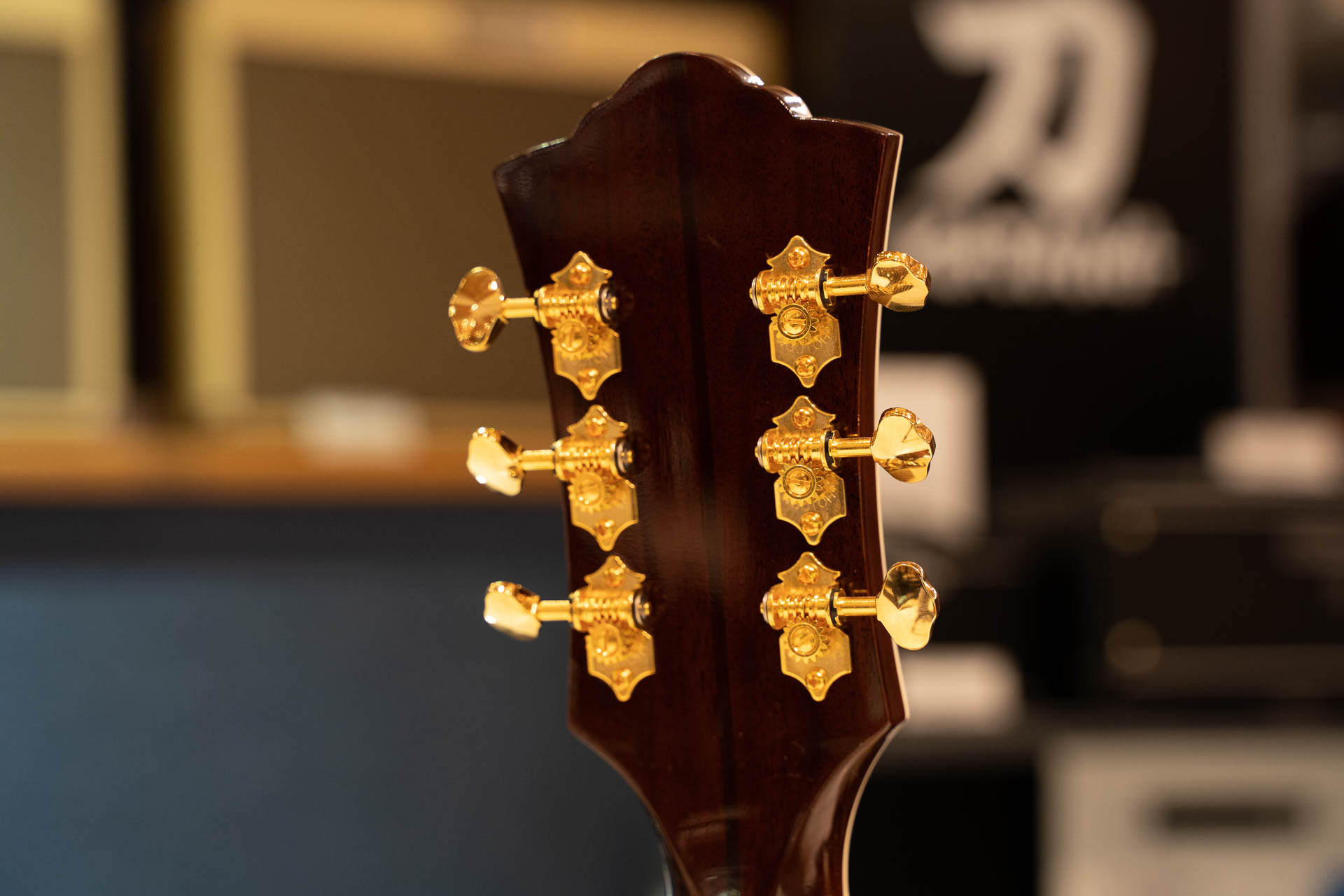 Guild F50R USA 2013 акустическая гитара. Кейс в комплекте