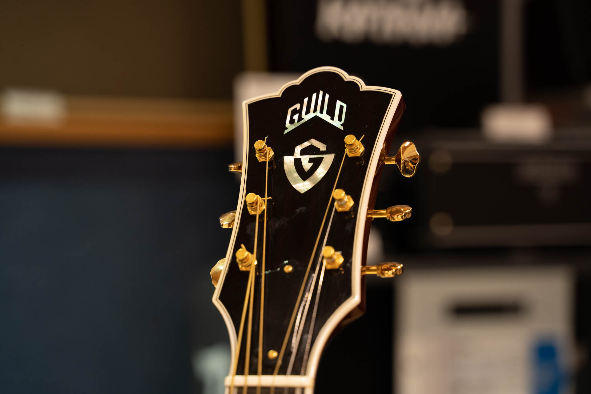Guild F50R USA 2013 акустическая гитара. Кейс в комплекте